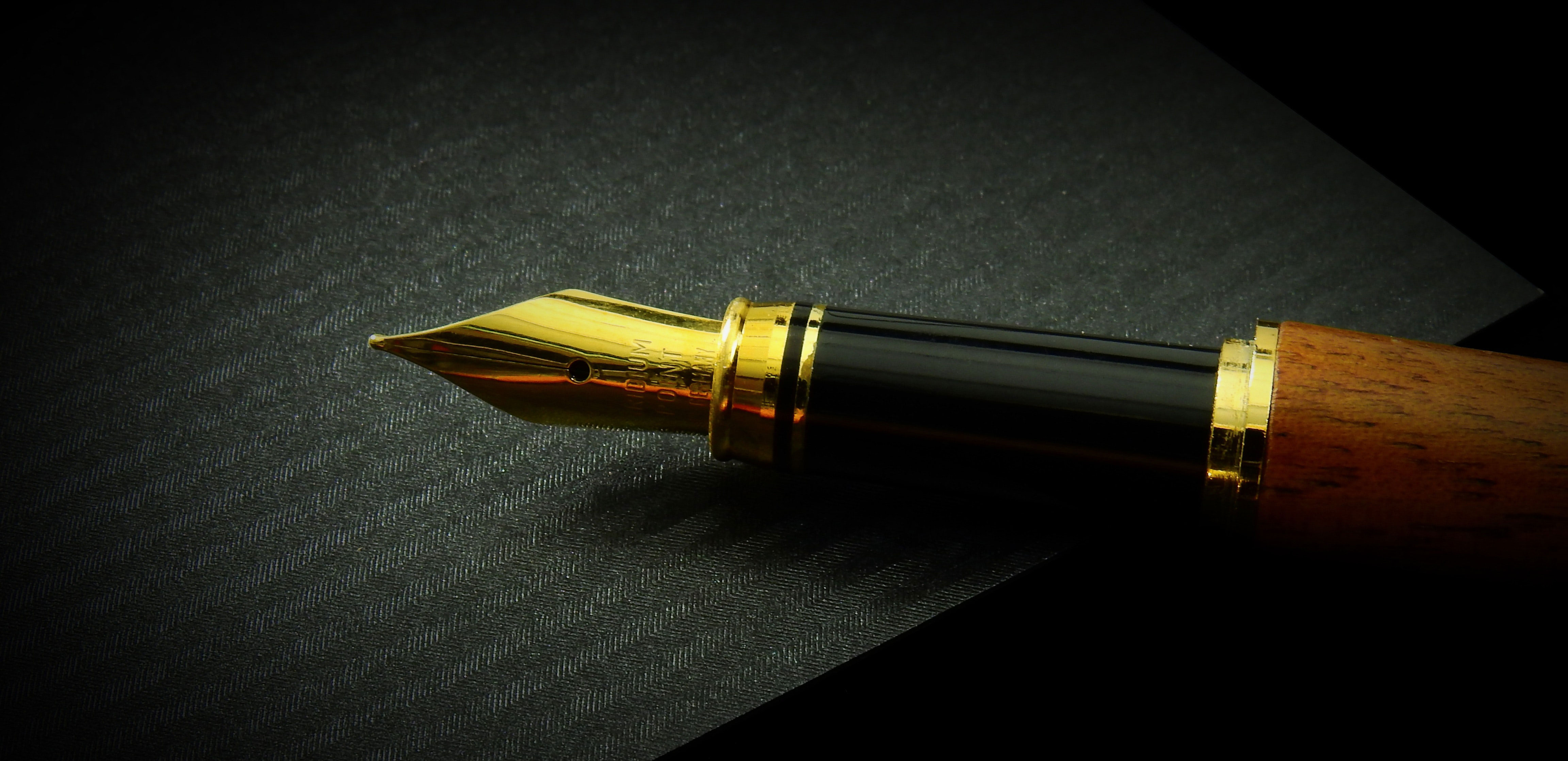 classic ink pen
